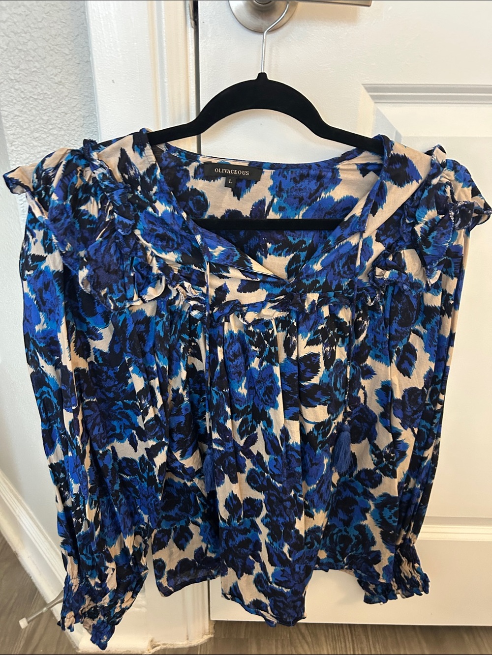 Olivaceous Blue and White Abstract Floral Top